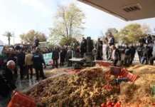 «Δε θέλουμε να κάνουμε Χριστούγεννα στους δρόμους, αλλά πως θα γυρίσουμε σπίτι χωρίς να πάρουμε αυτά που μας ανήκουν;»